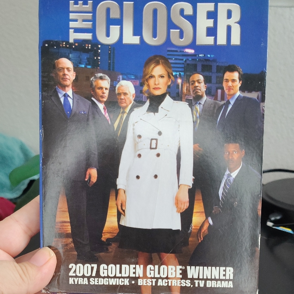The Closer Season 2 DVD Cover